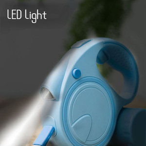Correa para Perro LED de 5 Metros, Extensión para Arnés con Bolsas para Excrementos, Retráctil para Perros Pequeños y Medianos, Correa de Nailon y Plástico Resistente - Product Image 6