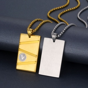Collier pendentif personnalisé en acier inoxydable brossé pour hommes, avec texte et logo, vente en gros - Product Image 3