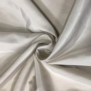 Chaqueta deportiva a prueba de viento con cremallera 1/3 personalizada, diseño de retales de alta calidad, estampado de talla grande y peso pesado para la temporada de primavera - Product Image 6