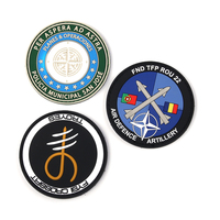 Patch en caoutchouc à coudre, design gratuit, imperméable, personnalisé, en PVC 3D, auto-adhésif, formes de fleurs/coeurs, pour vêtements et chapeaux