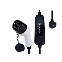 Chargeur de véhicule électrique à énergie nouvelle OEM personnalisé 13A Type 2 AC 220V, borne de recharge portable domestique norme britannique Modèle ACPQ-SE-M2DL-13-5