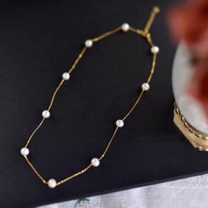 Collar Corto Wenchi Starry Sky con Perlas Naturales de Agua Dulce, Diseño Versátil de Lujo Ligero para un Estilo Moderno y Exclusivo - Product Image 4