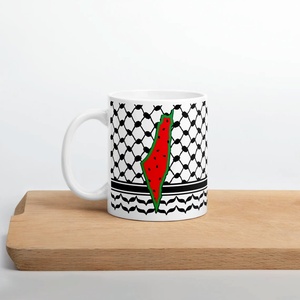 Tazza in Ceramica con <span class=keywords><strong>Design</strong></span> Kuffeyah Palestinese e Anguria - Regalo di Benvenuto Creativo - Product Image 5