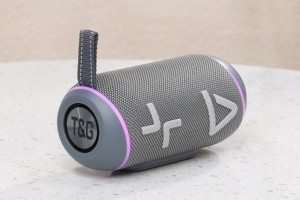 Altavoz Bluetooth de cuerda de mano al aire libre impermeable de 16W con luz LED pulsante 1/2" - Product Image 3