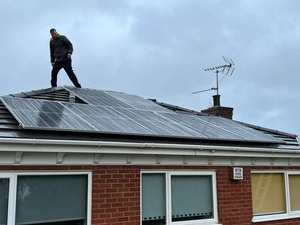 <span class=keywords><strong>Crochet</strong></span> <span class=keywords><strong>de</strong></span> <span class=keywords><strong>toit</strong></span> <span class=keywords><strong>en</strong></span> tuile solaire <span class=keywords><strong>en</strong></span> gros Supports <span class=keywords><strong>de</strong></span> <span class=keywords><strong>crochet</strong></span> <span class=keywords><strong>de</strong></span> <span class=keywords><strong>toit</strong></span> <span class=keywords><strong>de</strong></span> montage solaire <span class=keywords><strong>Crochet</strong></span> solaire <span class=keywords><strong>en</strong></span> acier inoxydable - Product Image 4