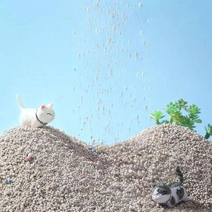 La arena para gatos de fraguado rápido con bajo contenido de polvo natural puro 100% es arena para gatos de bentonita adecuada para gatos y perros - Product Image 2