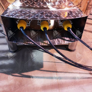 Équipement de distillation de colonne de cuivre de 500 gallons Power Pot Whisky Distiller Pompe Moteur Boisson Vin Machine pour Écossais - Product Image 5