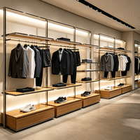 Présentoir mural en acier inoxydable brossé de luxe léger et bois, pour magasins de vêtements