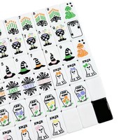 Jeu de tuiles de Mahjong sur le thème d'Halloween avec des motifs de fantômes, de cercueils, de toiles d'araignées, d'hiboux et de chaudrons magiques pour les divertissements des fêtes