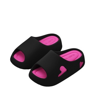 2023 trous nouveau Logo personnalisé diapositives en gros fond épais <span class=keywords><strong>anti</strong></span>-dérapant extérieur plage pantoufles personnalisées - Product Image 1
