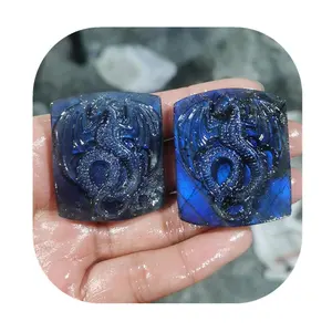 精神产品50毫米天然宝石水晶工艺品方形蓝色闪光拉布拉多雕刻水晶龙礼品