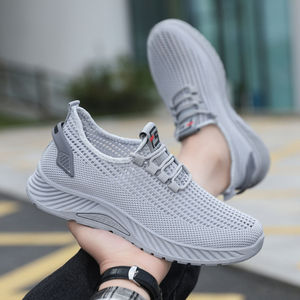 Nouvelles baskets décontractées d'été pour hommes à bout rond, à lacets, légères, respirantes, en maille, à semelle épaisse, polyvalentes et antidérapantes - Product Image 4