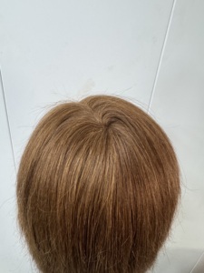 Testa di Manichino in Capelli Remy Marroni da 56 cm (8 Pollici) per Taglio e Acconciatura Maschile in Salone - Product Image 4