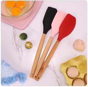 Espátula de Silicona para Hornear y Cocinar, Juego de Espátulas para Mezclar con Buen Agarre, Espátulas de Silicona con Mango de Madera de Haya de Grado Alimenticio - Product Image 5