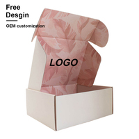 Individuelles Logo Rosa Starre Geschenk-Versandkartons Verpackungspapierboxen mit Prägung für Kleidung Schuhe Unterwäsche Socken Pelz