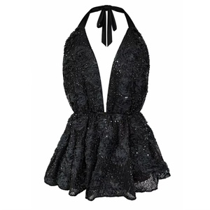 Top Personalizzato in Poliestere 100% Nero con Applicazioni Floreali di Paillettes, Scollo a V Profondo e Peplum - Product Image 6