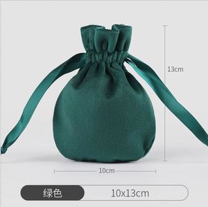 ถุงผ้ากำมะหยี่/ปอกระเจาแบบรีไซเคิลได้ พิมพ์ลายสกรีน ปั๊มฟอยล์ ปั๊มร้อน โลโก้สั่งทำ สำหรับงานแต่งงาน - Product Image 6