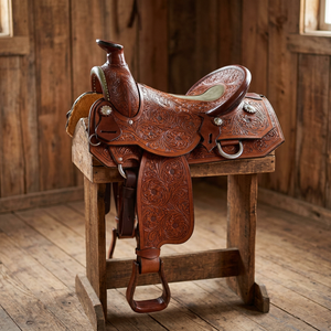 Selle de course anglaise en cuir de buffle 100% gravée à la main, en bois, unisexe, de luxe, personnalisable en couleur et logo, durable - Product Image 1
