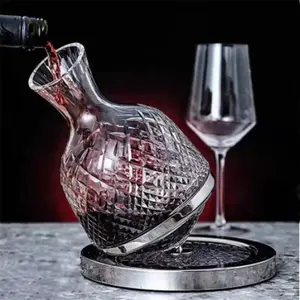 แก้วเหล้าไวน์ Gyro ขวดเหล้าคริสตัลปราศจากสารตะกั่ว360หมุนมือแกะสลักความคิดสร้างสรรค์เพชร Spin Decanter