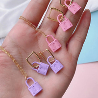 Pendentif de cadenas en émail chromatique de couleur bonbon plaqué or 18 carats, collier de serrure de bijoux de goutte d'huile de couleur Macarone