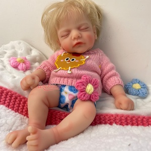 Encantadora Muñeca Reborn de Silicona, Pequeña de 12 Pulgadas, Juguete de Bebé Dormilón, Juguetes Interactivos para Niños - Product Image 2
