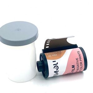 Rollo de Película de 35 mm C41 ISO200 ISO400 12EXP, Película Negativa a Color Regular para Cámaras de Película de 35 mm - Product Image 1