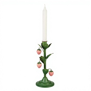 Porte-bougie en fer en forme de fraise avec feuilles vertes, base métallique durable, décoration de table pour la maison, les mariages et les réunions de famille - Product Image 1