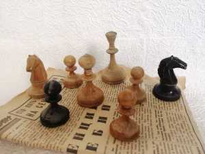 Pions en bois naturel lisses et polis pour jeux de société, apprentissage des mathématiques et tri – Jeu de pions en bois - Product Image 2