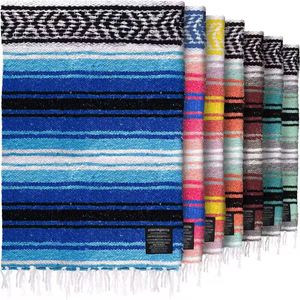 Serviette de plage mexicaine géométrique en coton tissé avec franges, tapis de pique-nique et couverture de yoga pour activités de plein air, camping et plage - Product Image 2