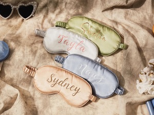 Antifaz de Satén Personalizado con Nombre y Logotipo Bordado, Regalo Corporativo para <span class=keywords><strong>Eventos</strong></span> - Product Image 2