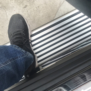 Maybach stile Anti-pizzico forte capacità di carico automatico di alimentazione elettrica passo laterale per <span class=keywords><strong>BMW</strong></span> <span class=keywords><strong>X7</strong></span> G07 2019-2025 - Product Image 4