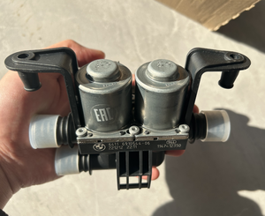 Válvula <span class=keywords><strong>de</strong></span> agua <span class=keywords><strong>de</strong></span> aire caliente <span class=keywords><strong>BOSC</strong></span> Original nueva para BMW E70 E53 E71 X6 X5 64116910544 piezas automotrices Válvula <span class=keywords><strong>de</strong></span> Control <span class=keywords><strong>de</strong></span> calentador <span class=keywords><strong>de</strong></span> acero - Product Image 2