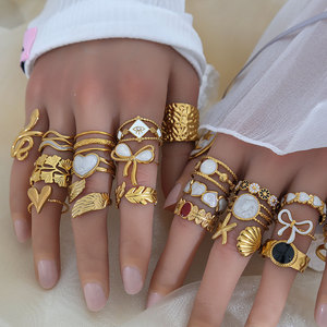 Европейское американское популярное минималистское модное кольцо из нержавеющей стали с листьями женское модное 18-каратное позолоченное персонализированное кольцо - Product Image 3