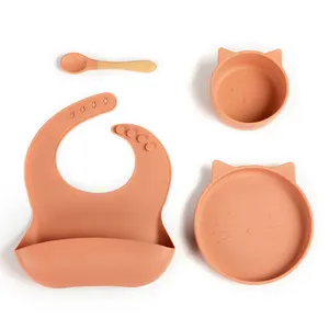 BPA içermeyen sevimli tobaby besleme kasesi kaymaz tasarım silikon emme bebek için çanaklar
