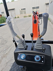 Mini-excavatrice 1 tonne à bas prix avec bras pivotant et godet, directement de l'usine, à vendre - Product Image 5