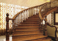 Escalier en colimaçon contemporain en bois massif Prima - Marches écologiques, sûres et durables pour salle de bain et usage commercial