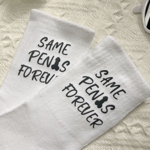 Chaussettes de fête <span class=keywords><strong>pour</strong></span> enterrement de vie de jeune fille, décorations de mariage, cadeaux personnalisés amusants <span class=keywords><strong>pour</strong></span> la mariée avec message, chaussettes fantaisie « Même pénis <span class=keywords><strong>pour</strong></span> toujours » - Product Image 4