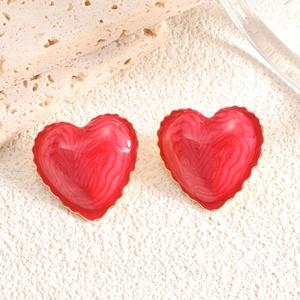 Pendientes Jingciren Boutique de Estilo Retro con Forma de Corazón Esmaltado, Diseño de Moda, Pendientes de Alta Gama para Mujer - Product Image 3