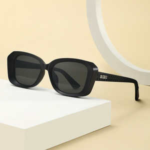 Lunettes de soleil rectangulaires à monture intégrale UV400, style rétro, unisexe, protection solaire adulte 2025 - Product Image 2