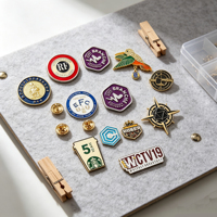 Pins en émail personnalisés et badges en métal sur mesure avec logo pour événements professionnels et cadeaux souvenirs