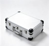 Étui de protection personnalisé en aluminium pour manette PS5 avec doublure en mousse pour le transport et le rangement en voyage