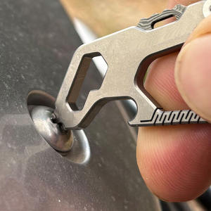 LFEDC Cadeau de haute qualité pour père ou petit ami, mousqueton multi-outils portable en alliage de titane <span class=keywords><strong>T6</strong></span> pour hommes - Product Image 4