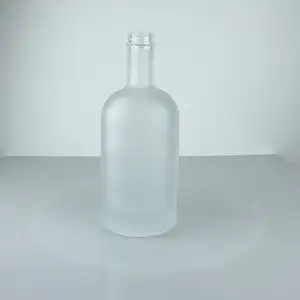 Botellas de vidrio roscadas para vodka al por mayor