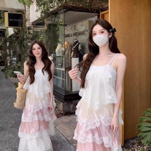 เดรสยาวสไตล์วินเทจสำหรับผู้หญิง คอลเลคชั่นใหม่ฤดูใบไม้ผลิ 2026 สายเดี่ยวแบบสปาเก็ตตี้ ไหล่เฉียง แต่งผ้าลูกไม้หลายชั้นทรงเค้ก - Product Image 3