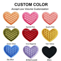 Bol pour chien en silicone alvéolé 2-en-1 Saint-Valentin, compatible lave-vaisselle, avec tapis innovant en forme de cœur pour l'alimentation lente et le léchage
