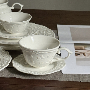 Assiette à soupe en céramique gaufrée style vintage pour la restauration, bord fleuri, en <span class=keywords><strong>porcelaine</strong></span>, motif occidental en relief, pour hôtels et restaurants - Product Image 6