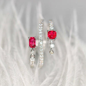 Anello da donna Q763 in oro bianco con diamanti taglio smeraldo naturali, gioiello di fidanzamento per lei - Product Image 6