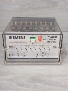 Relé de Bloqueo Rápido PLC 7PA2231, <span class=keywords><strong>8</strong></span> NC/NO, Botón Pulsador, 110VDC - Nuevo con Caja Sucia, en Stock - Product Image 2