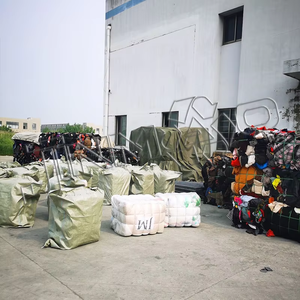 Tela Tweed Original <span class=keywords><strong>de</strong></span> Fábrica al por Mayor para Abrigos <span class=keywords><strong>de</strong></span> Otoño, Fardos Grandes Mixtos Finos, <span class=keywords><strong>Ropa</strong></span> <span class=keywords><strong>Usada</strong></span> Ukay Bea para Mujer - Product Image 4