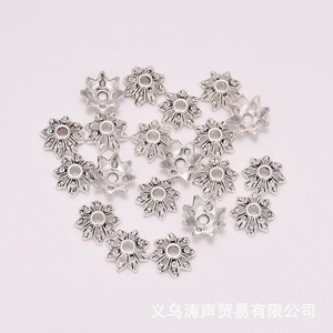 Cuentas espaciadoras de plata antigua de 9 mm con diseño de flor y 8 pétalos para accesorios de joyería DIY y tapas de colgantes - Product Image 1